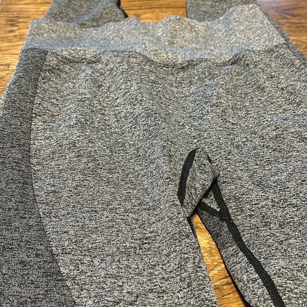 Pink Victoria Secret Active Leggings - Picture 1 of 4
